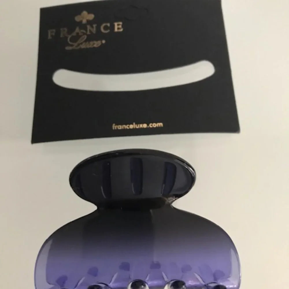 Classic Lavender Hair Claw Clip - Women's Hair Accessory